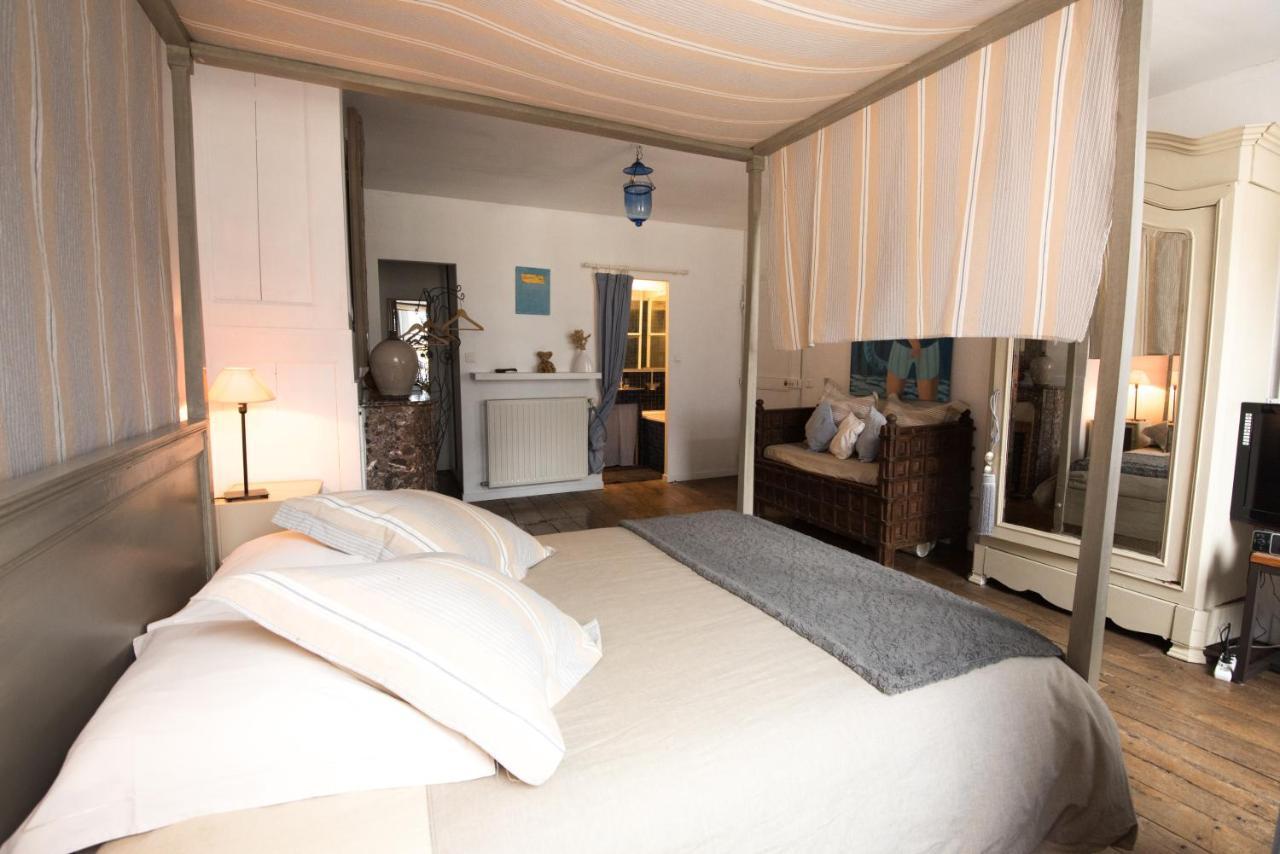 Les Chambres De Lourmel Pontivy Eksteriør billede