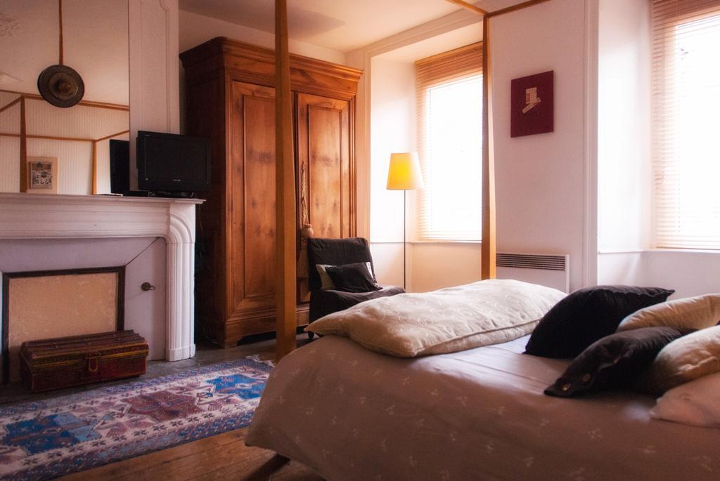 Les Chambres De Lourmel Pontivy Eksteriør billede