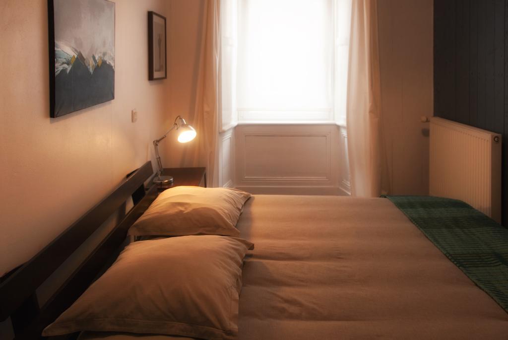 Les Chambres De Lourmel Pontivy Eksteriør billede