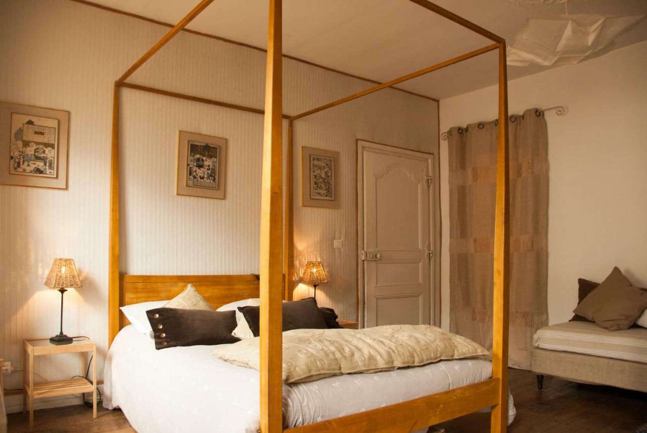 Les Chambres De Lourmel Pontivy Eksteriør billede